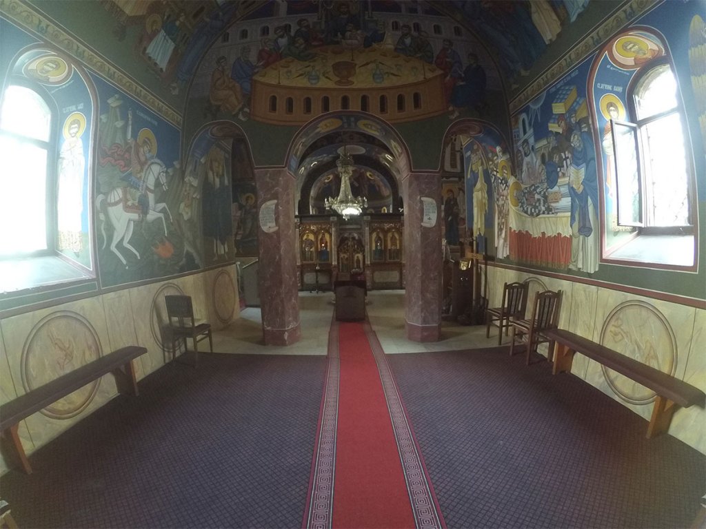 Unutra[njost manastira Velika Remeta